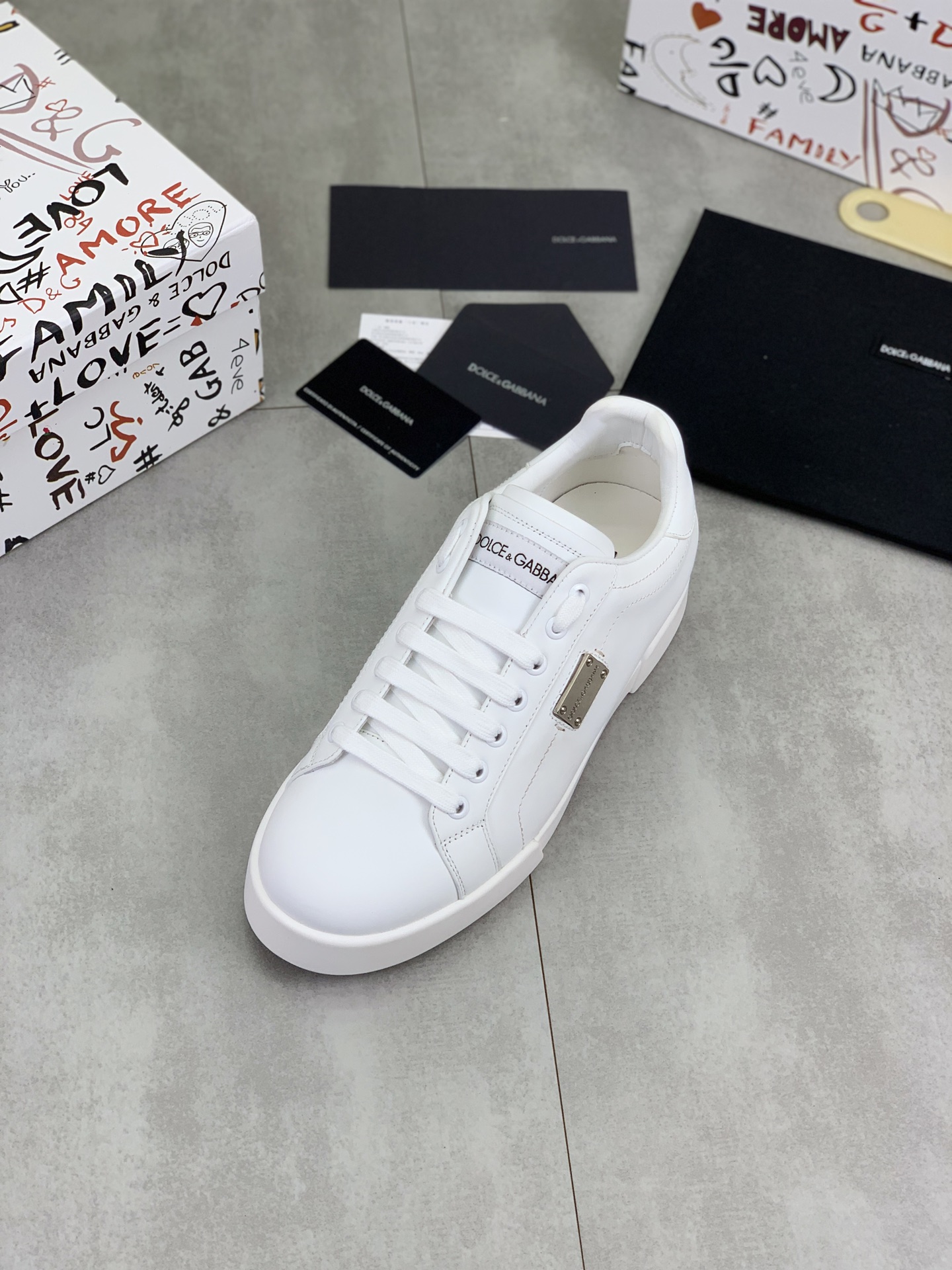 olce & Gabbana shoe